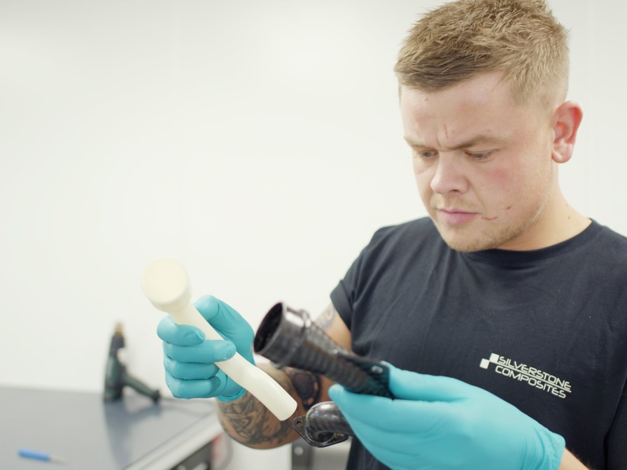 The internal mandrels produced on the Neo450s are easily extracted from the composite pipe, not previously possible using traditional manufacturing methods