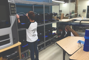 3D printing hub at Apple Valley High School.