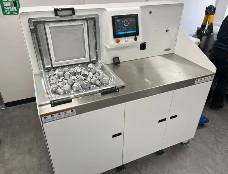 powder-bed-fusion-part-cleaning-station