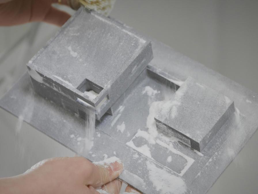 The H350’s SAF technology ensures high levels of accuracy and quality for production parts