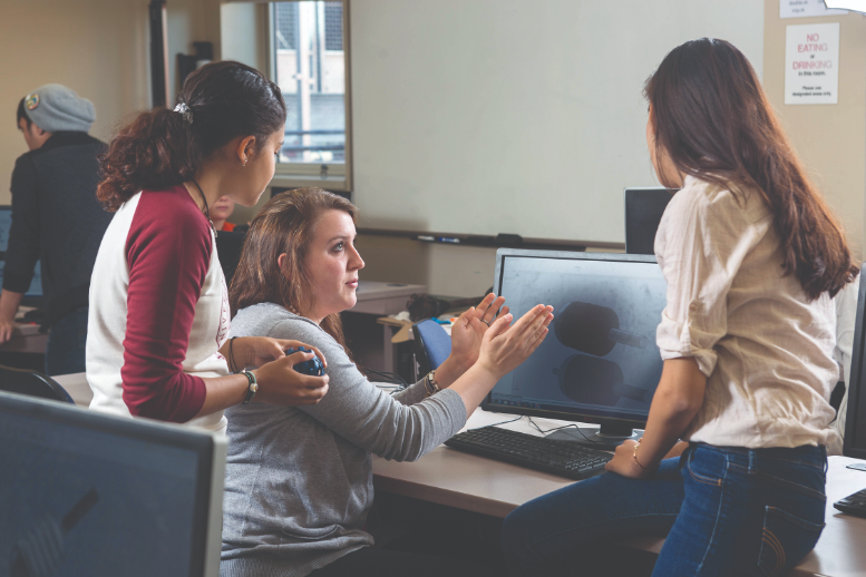 SUNY New Paltz engineering students use CAD to create
3D printed models.