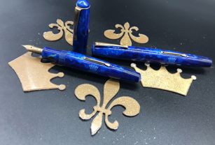 Duchessa fountain pen fleur de lis